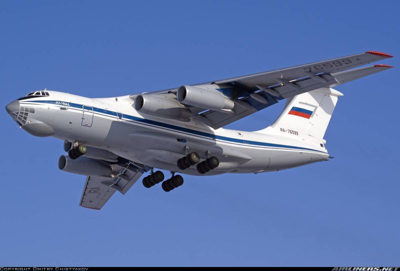 Ил-76 военно-транспортный самолёт