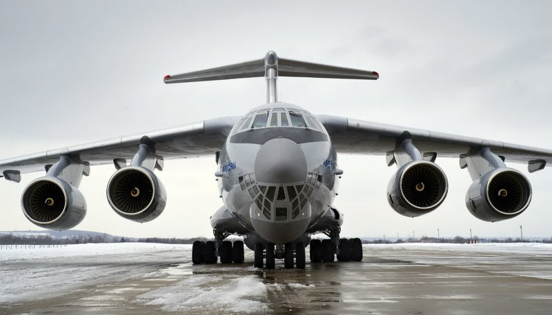 Грузовой самолет ил-76