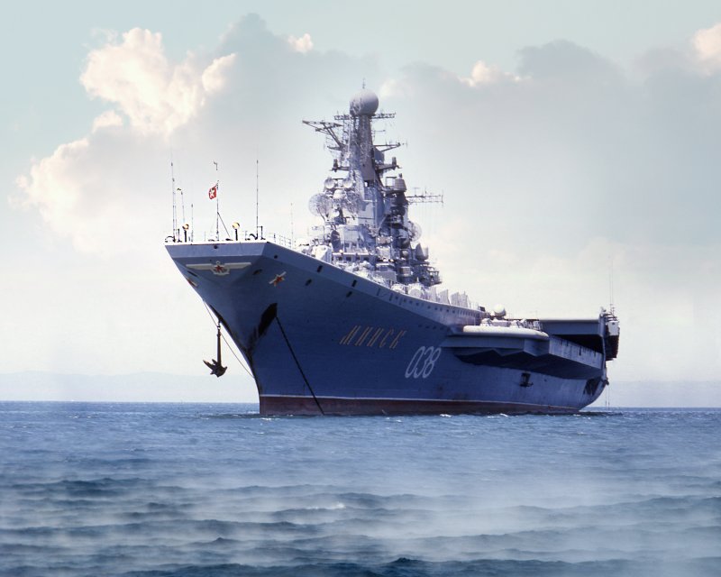 Тяжелый авианосный крейсер Минск