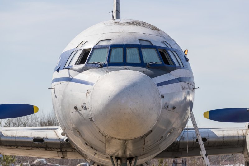 Ил-72 пассажирский самолёт