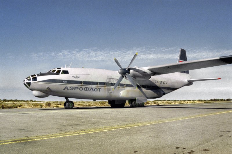 Антонов АН-8