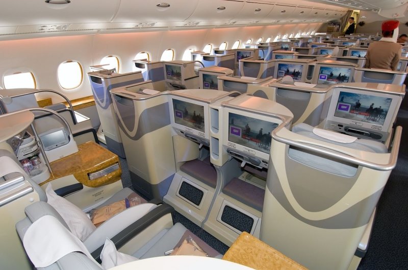Airbus a380-800 салон