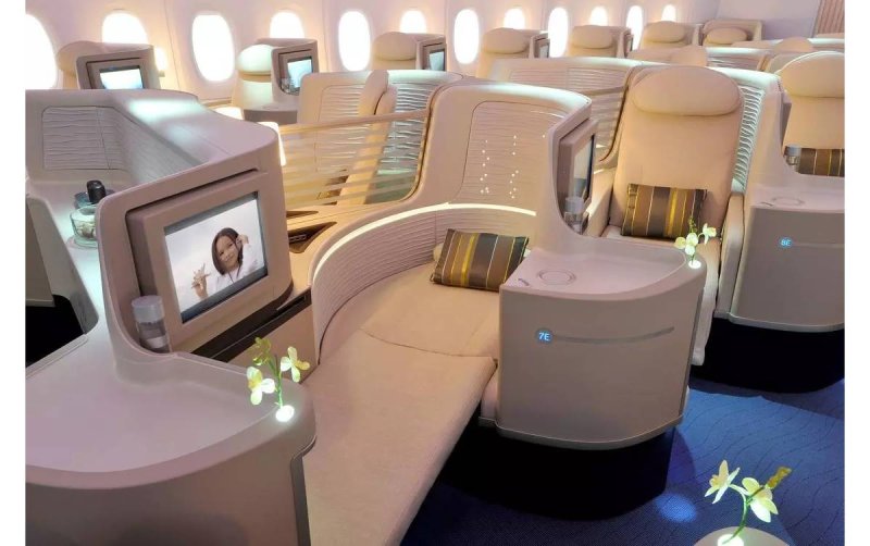 Airbus a380 салон бизнес класса