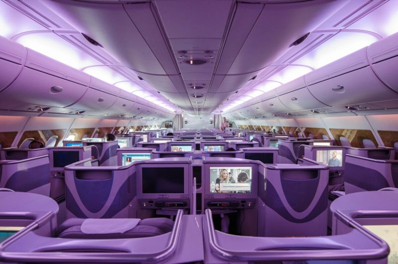 Самолёт Airbus a380 салон