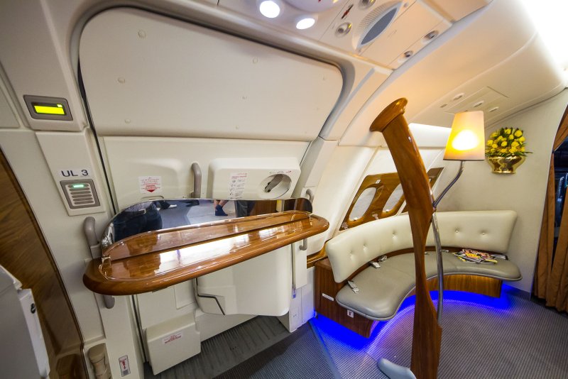 A380 Emirates салон
