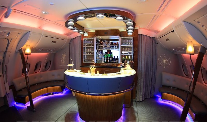 Бар a380 Emirates