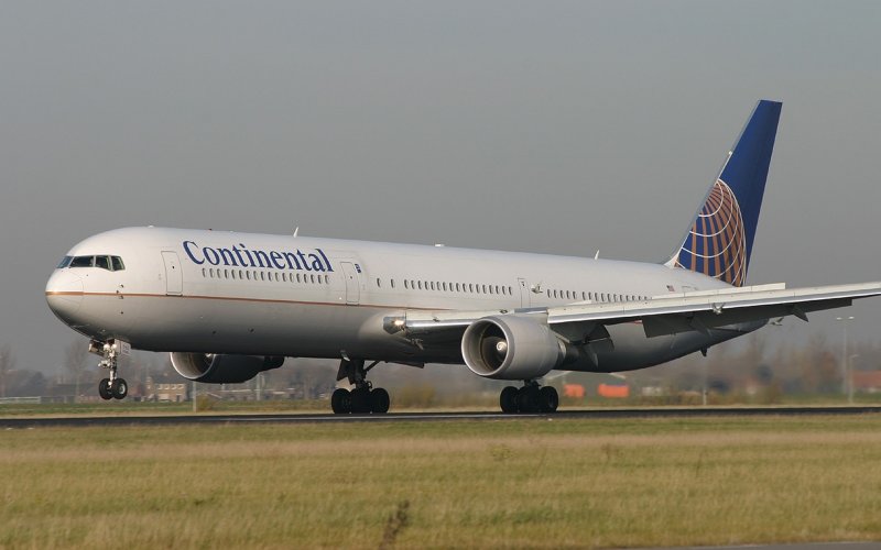 Боинг 767 сбоку
