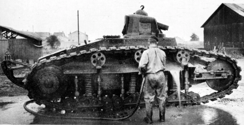 Renault d2 танк