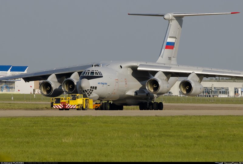 Самолёт ил-76мд-90а