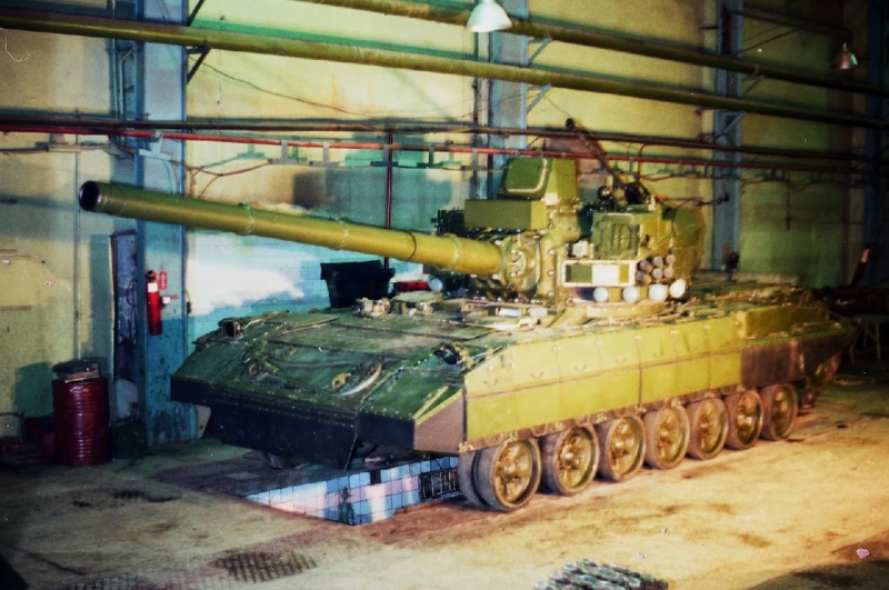 Танк т-95 объект 195 черный Орел