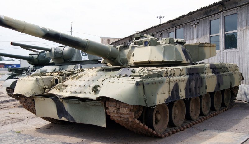 Танк т 80 с калибром 152мм