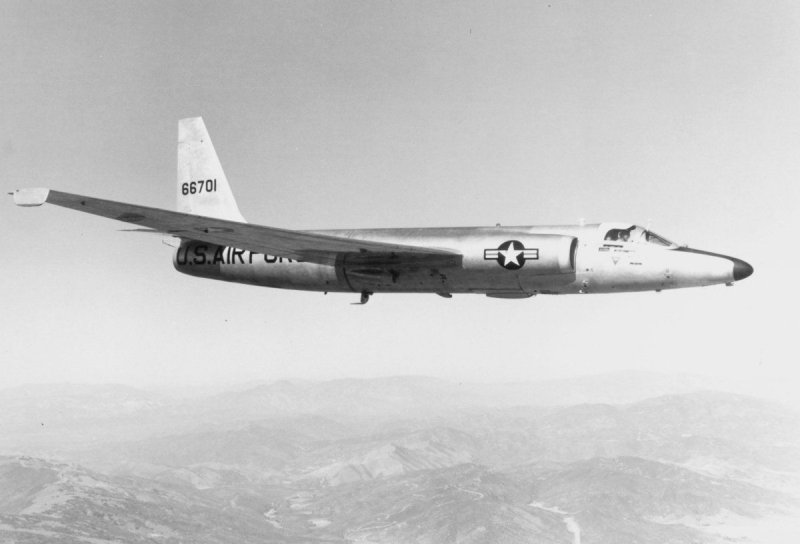 U-2 самолет разведчик