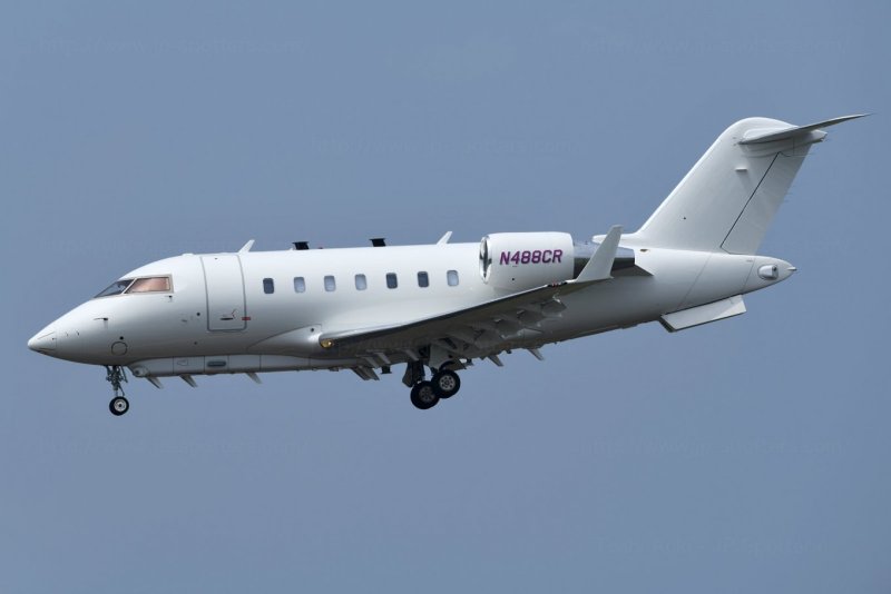 Самолет Bombardier Challenger 605