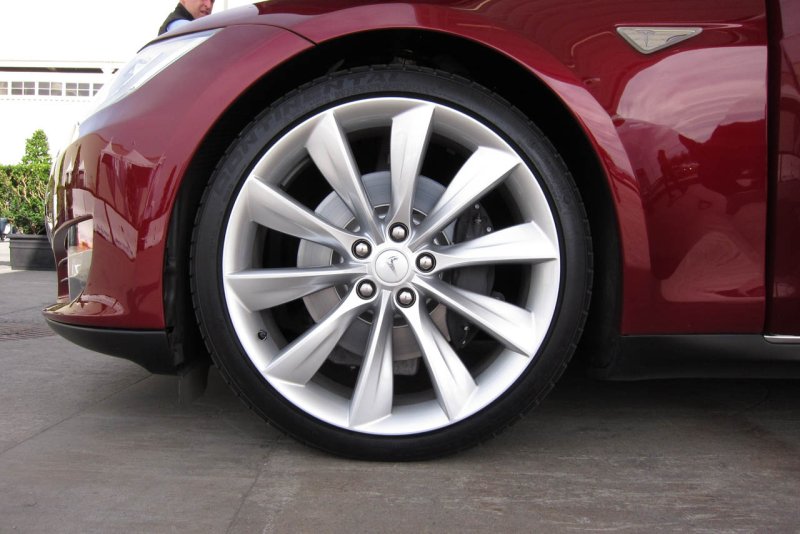 Диски Tesla r19 х 8 model s