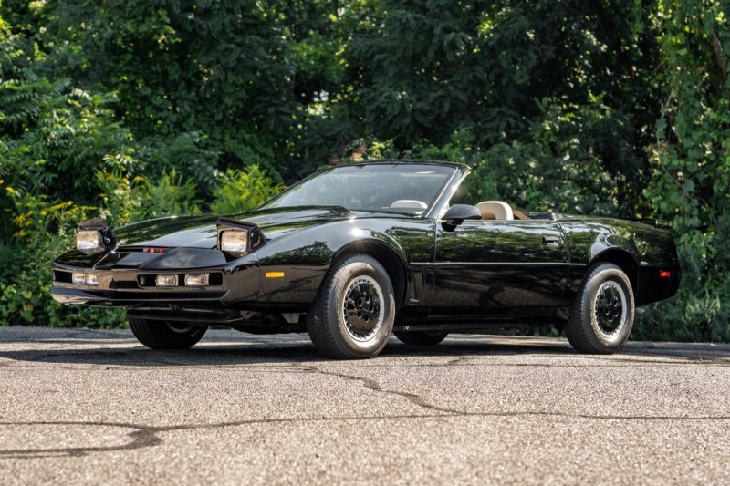 Pontiac Firebird 1983