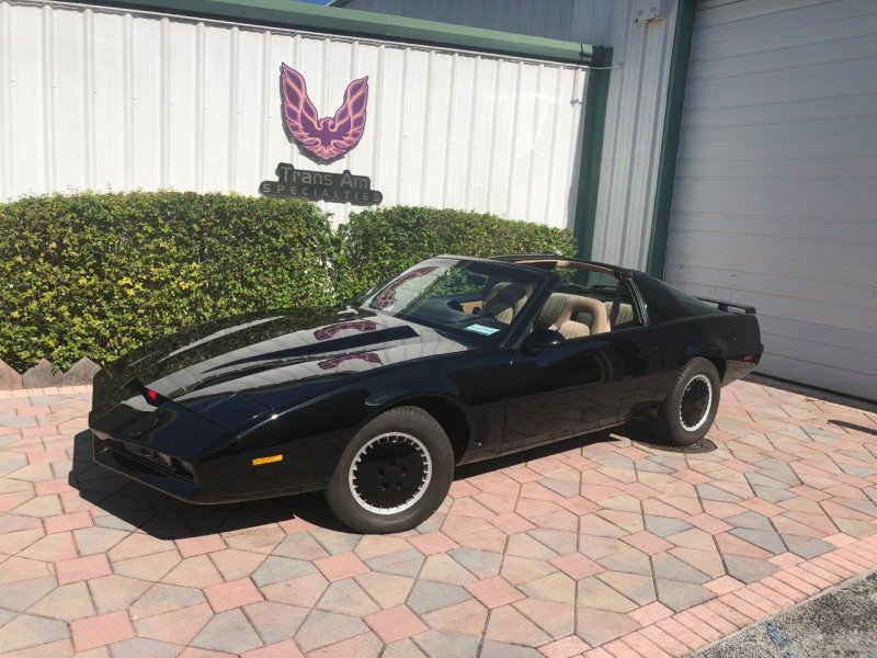 Pontiac Firebird 1983