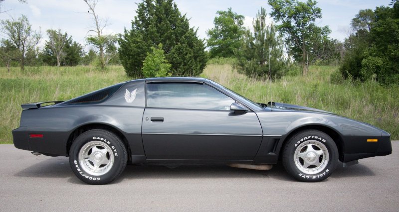 Pontiac Firebird 1983