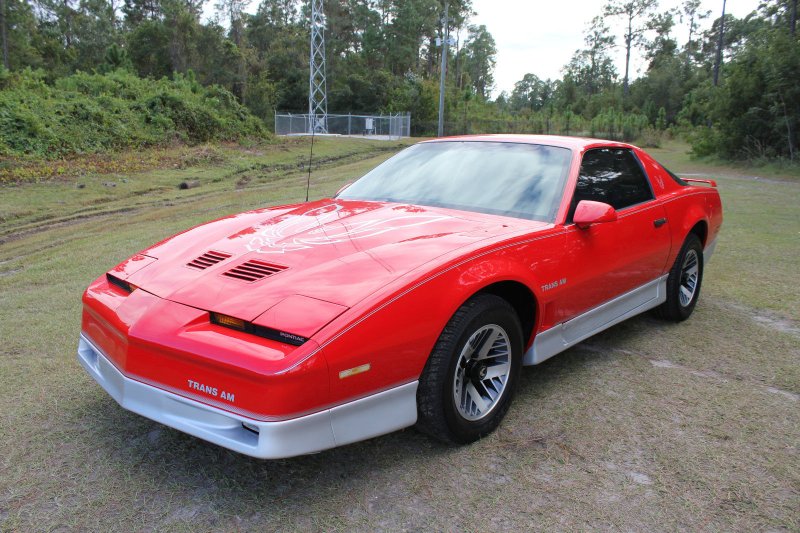 Понтиак Trans am 1985