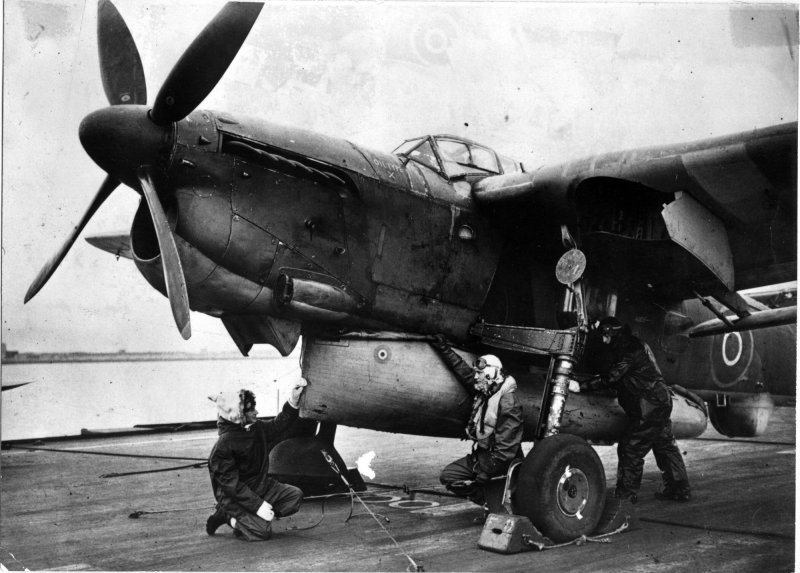 Fairey Barracuda фото