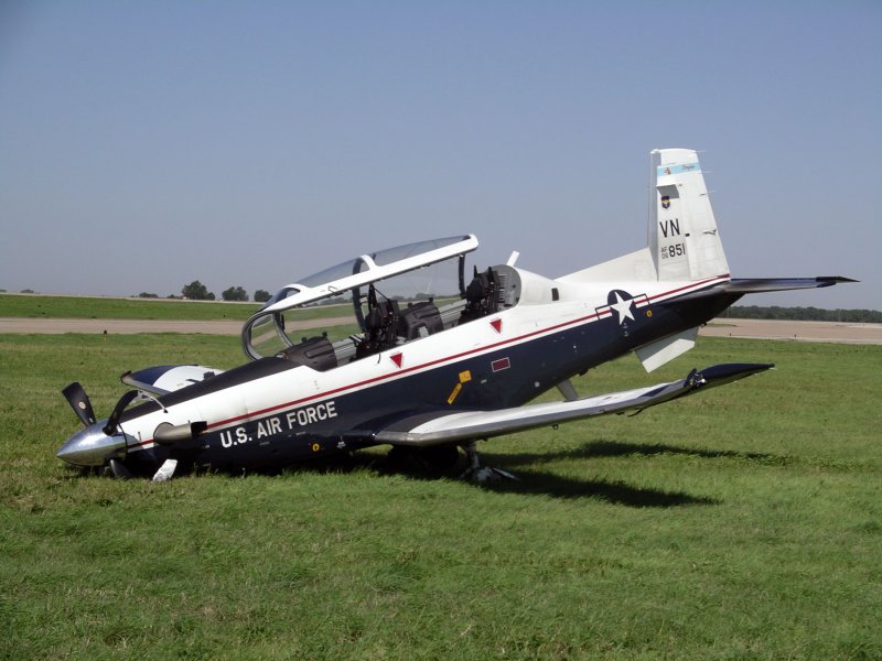 Raytheon t-6 Texan II