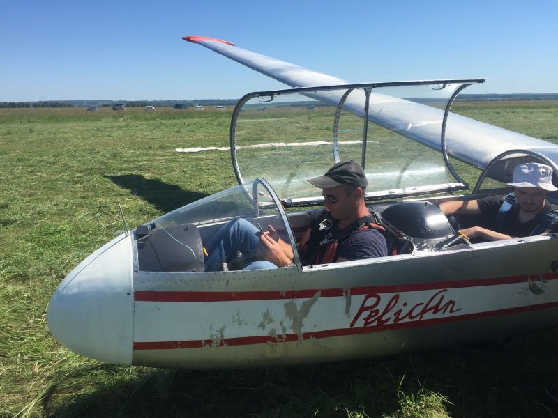 Планера l-13 Blanik-Parrot