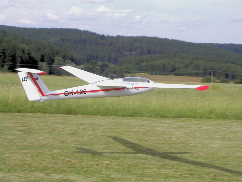 L-23 super Blanik
