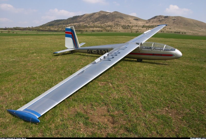 Let l-13 "Blanik"