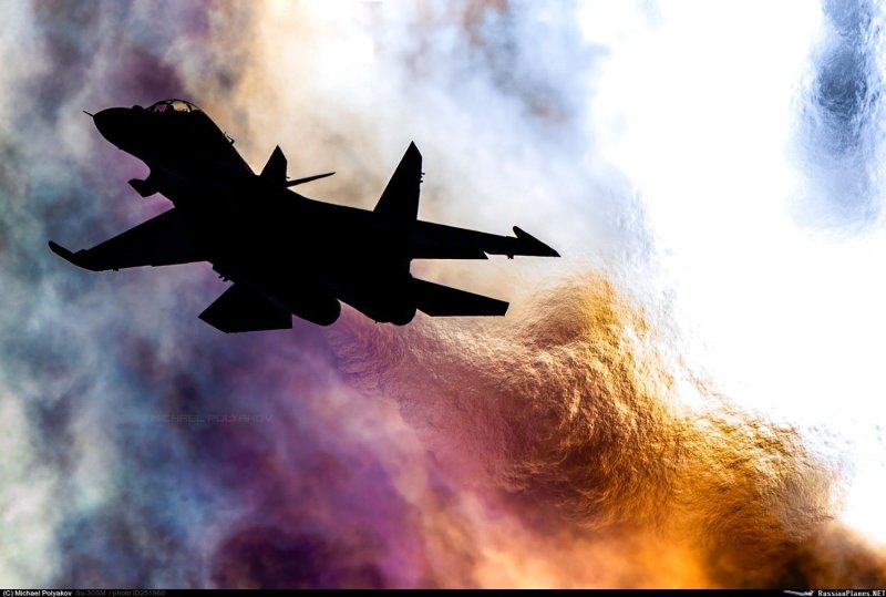 Истребитель Су-35