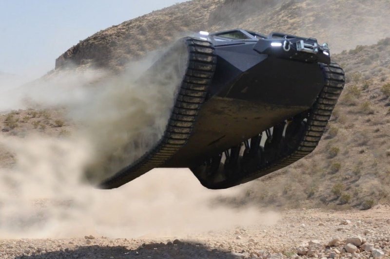 Вездеход Ripsaw ev3-f1