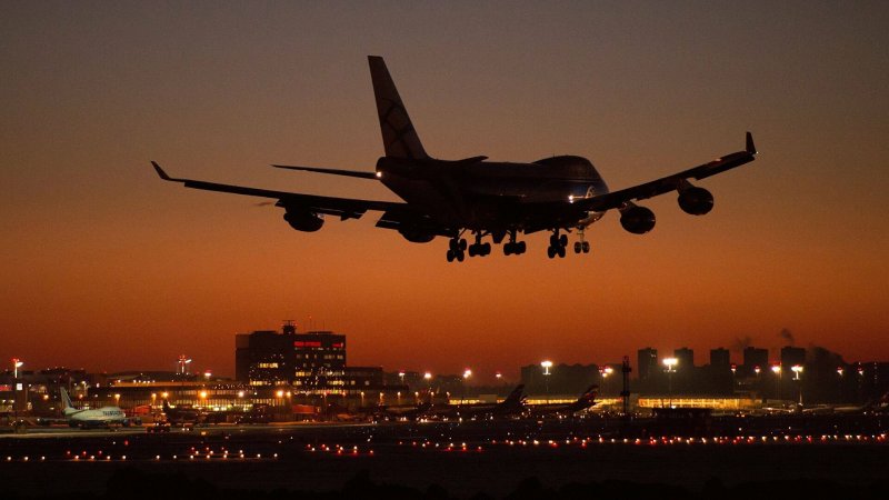 Боинг 747 посадка
