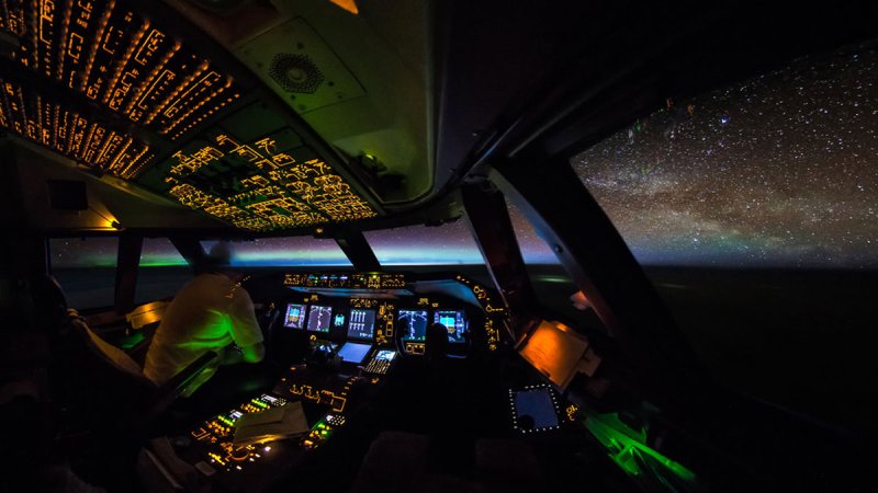 Взлёт Боинга 747 из кабины пилота