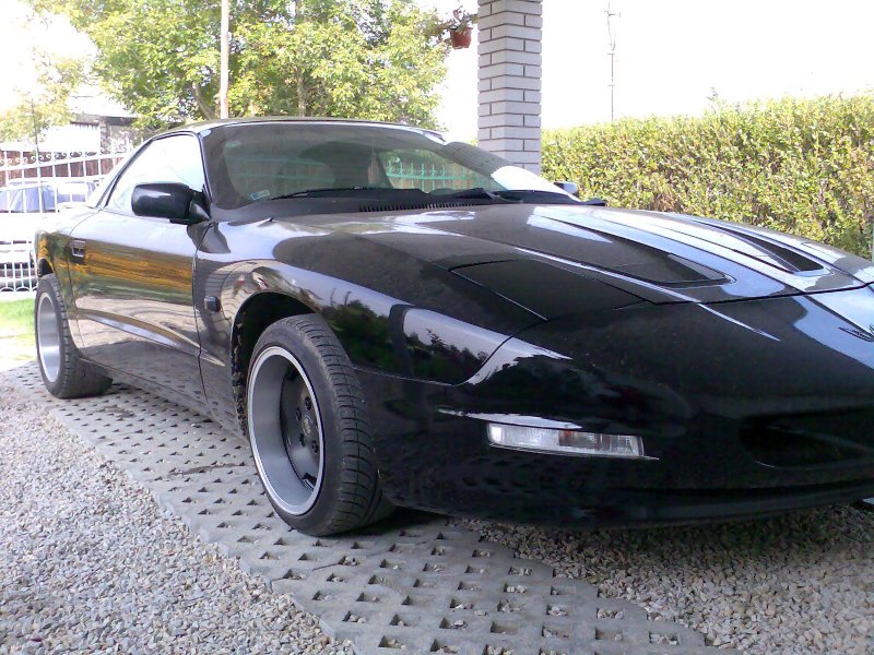 Pontiac Firebird 4