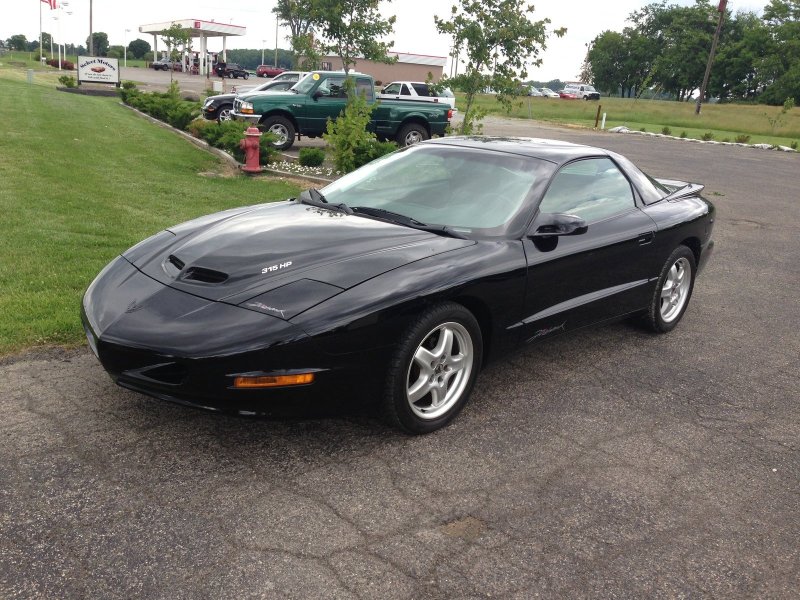 Понтиак Firebird 1995