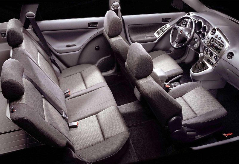Pontiac Vibe 2003 салон