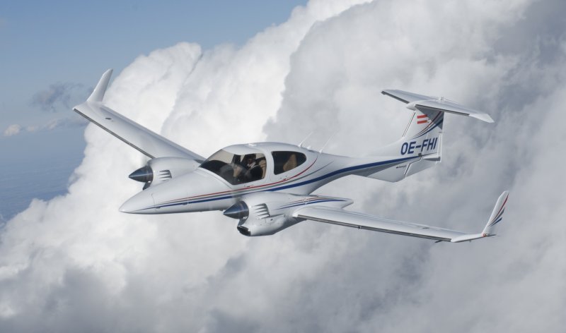 Diamond aircraft da42