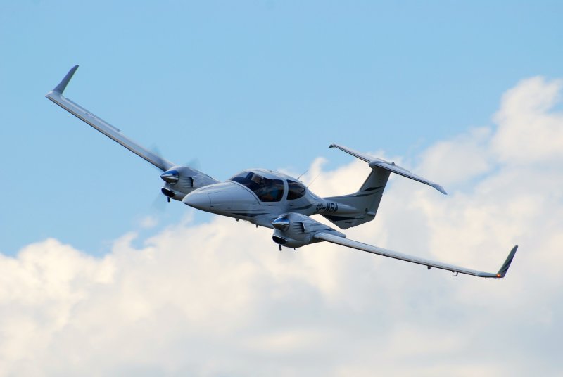 Самолет Diamond da-42t