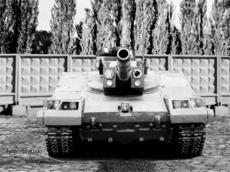 Советский танк объект 490
