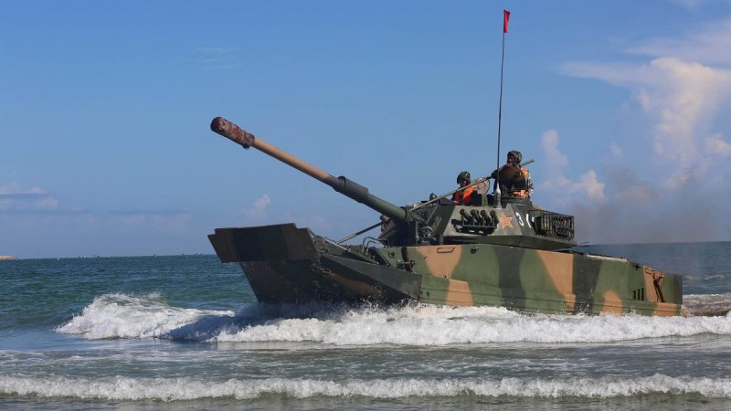 Плавающий танк ZTD-05.