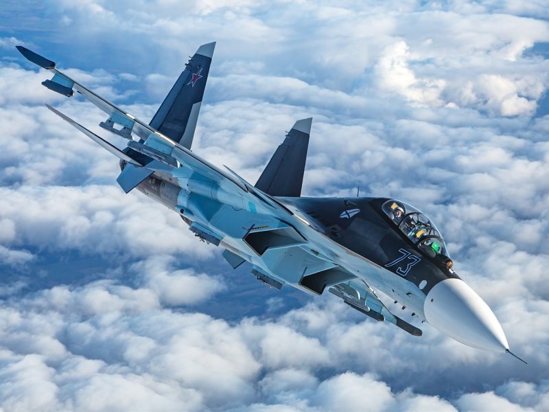 Истребитель Су-30см