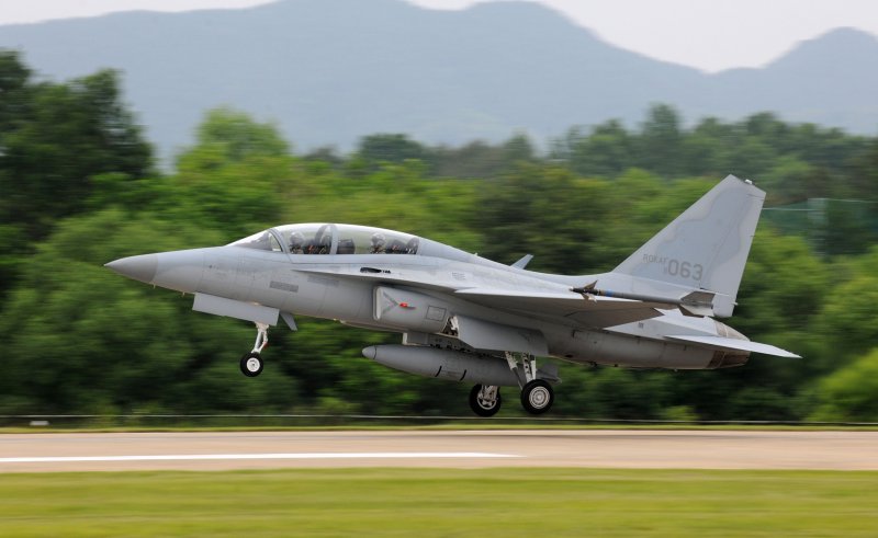 Самолёт Kai t-50 Golden Eagle