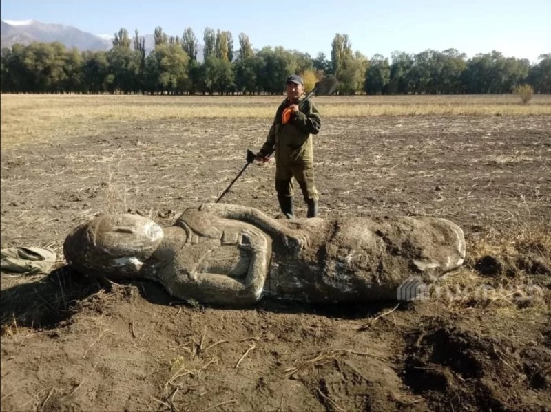Каменные балбалы