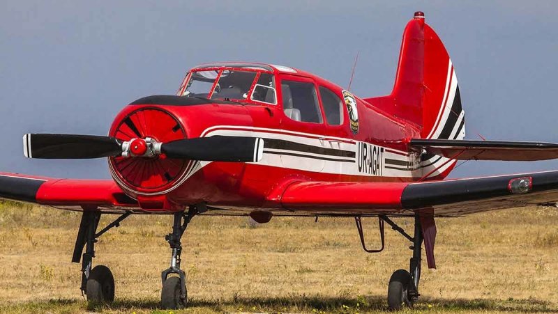 Самолёт як-18т