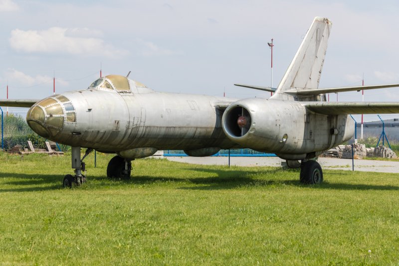 Фронтовой бомбардировщик ил-28