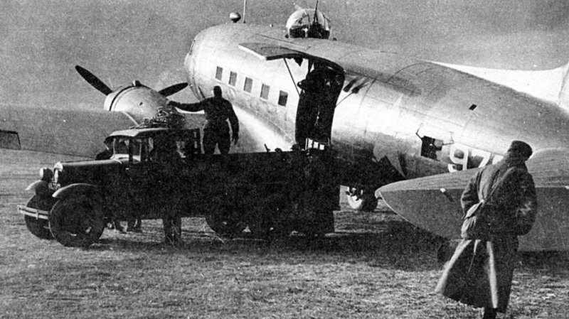 Ли2 1942