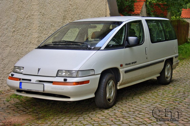 Pontiac Trans Sport 2000