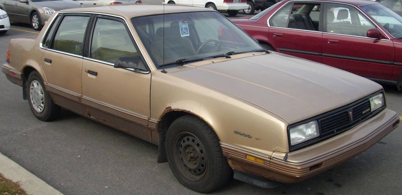 Pontiac 6000 1982