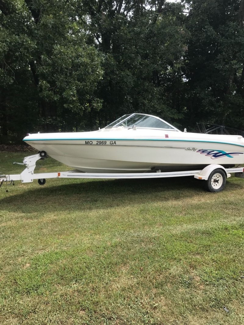 Катер: Sea ray 175 Sport