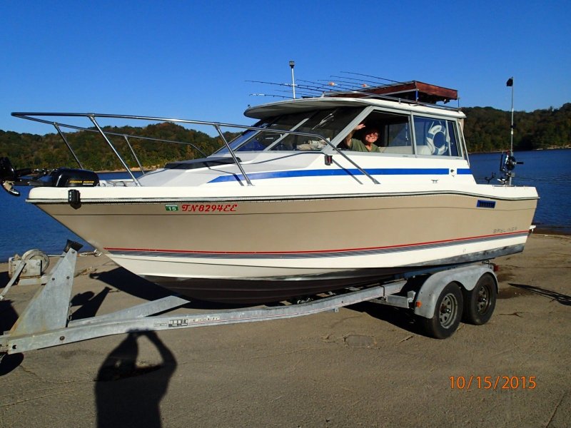 Катер Bayliner Trophy
