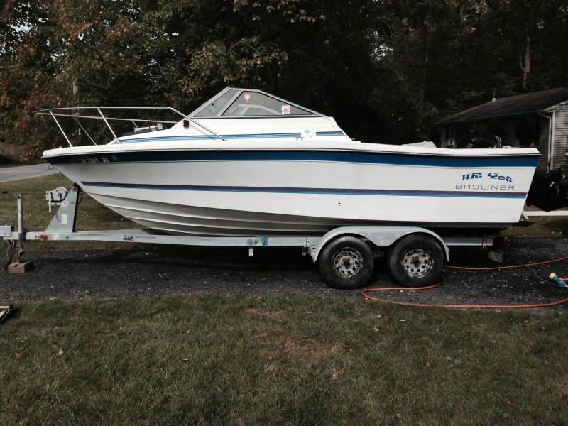 Boat Bayliner Trophy