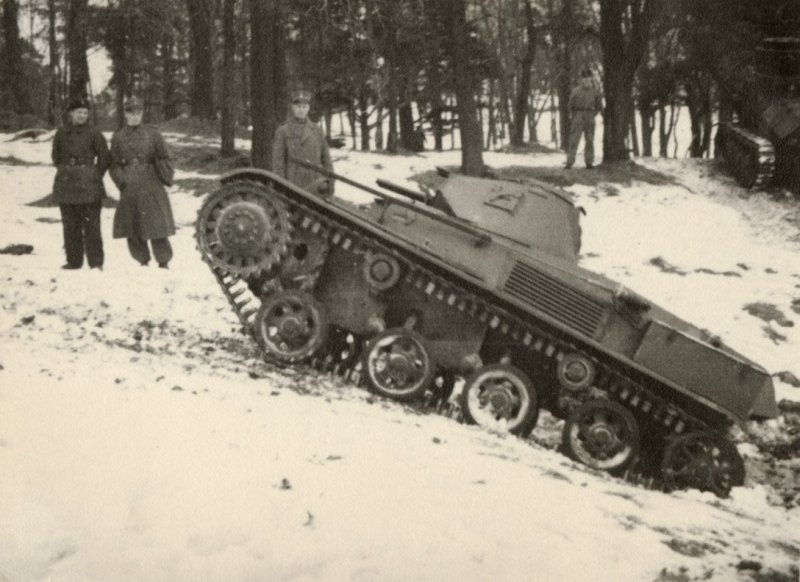 Landsverk l-100